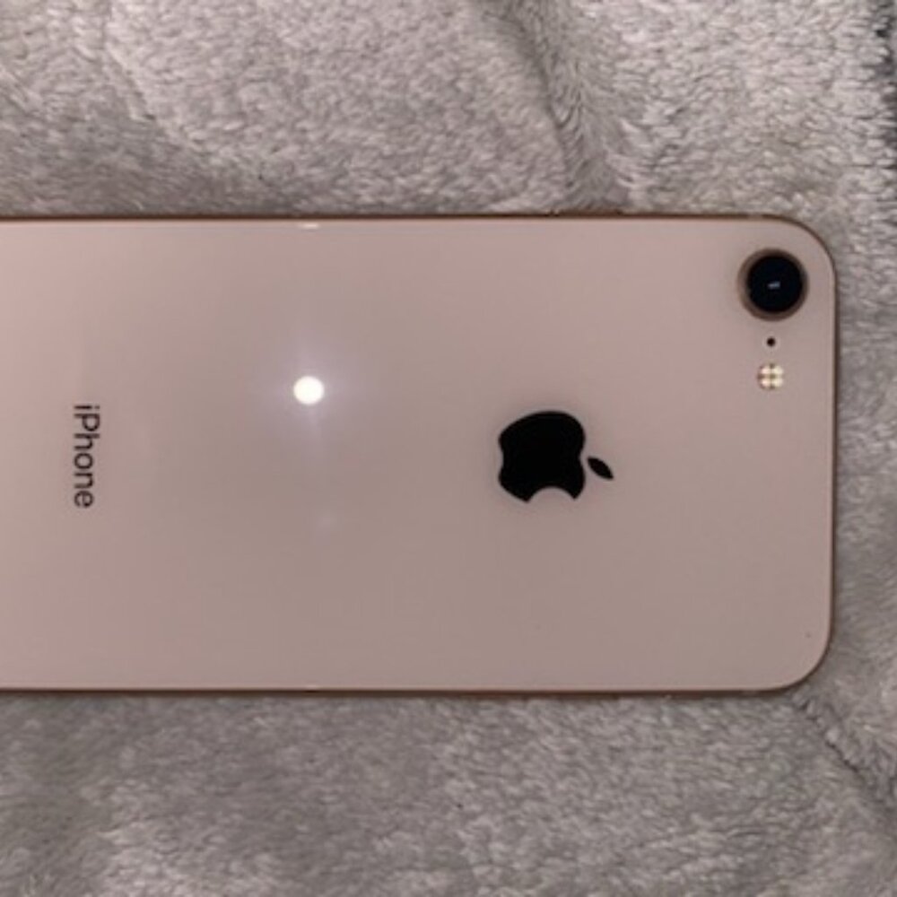 Rose gold iPhone 8